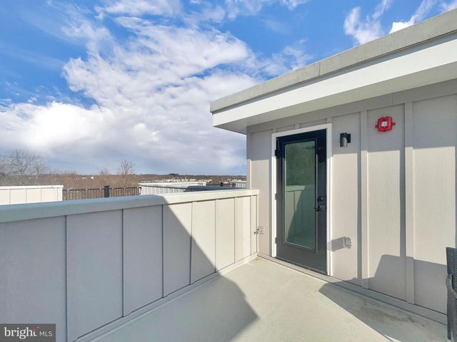 2001 HYVIEW TERRACE, Fort Washington, PA 19034