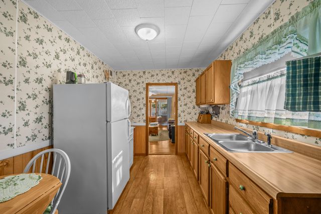 28195 Blackberry Lane, Burr Oak Twp, MI 49091