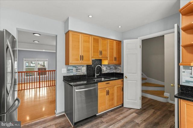 12103 WINONA DR, Woodbridge, VA 22192