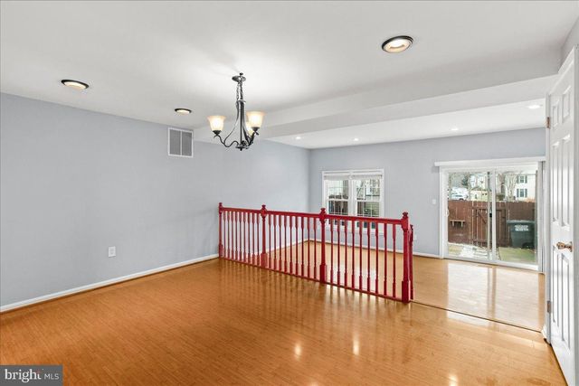 12103 WINONA DR, Woodbridge, VA 22192