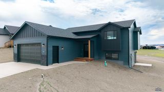 541 DENALI DR, Box Elder, SD 57719