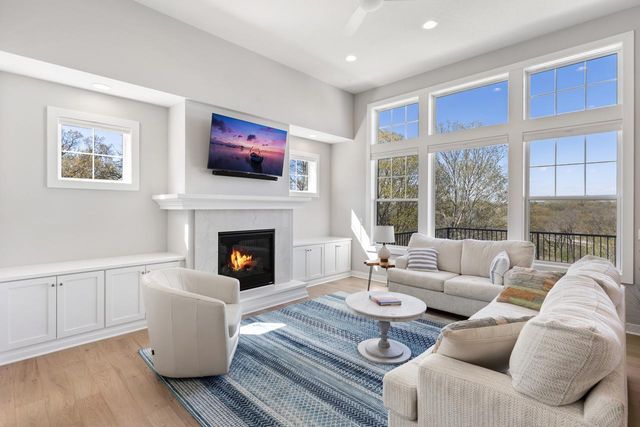6561 Timber Arch Drive, Chaska, MN 55318