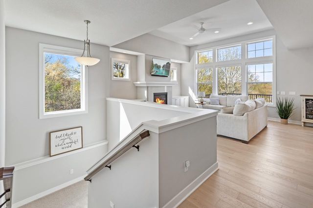 6561 Timber Arch Drive, Chaska, MN 55318