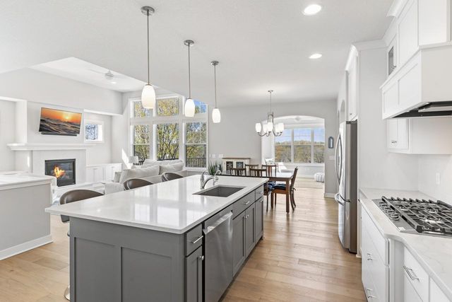 6561 Timber Arch Drive, Chaska, MN 55318
