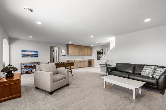 6561 Timber Arch Drive, Chaska, MN 55318