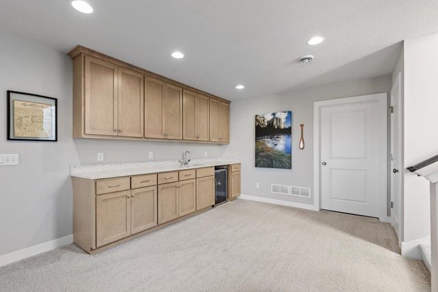 6561 Timber Arch Drive, Chaska, MN 55318