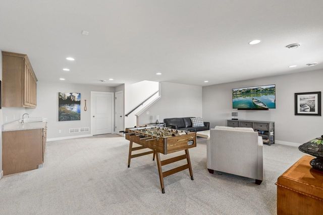 6561 Timber Arch Drive, Chaska, MN 55318