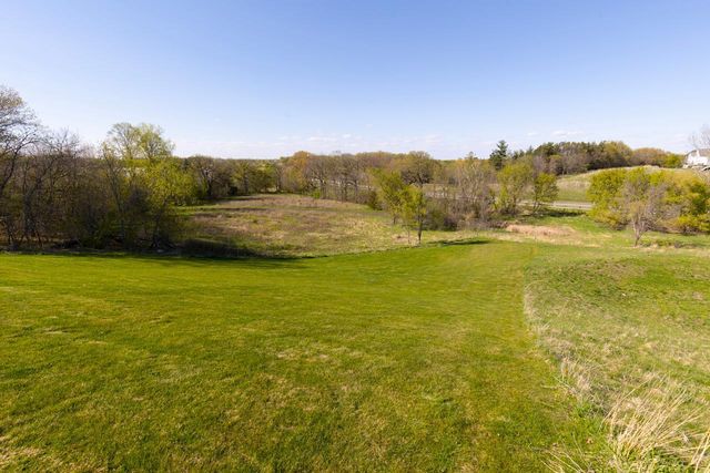 6561 Timber Arch Drive, Chaska, MN 55318