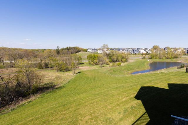 6561 Timber Arch Drive, Chaska, MN 55318