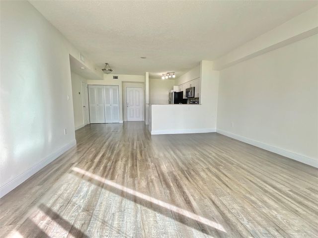16900 N Bay Road 2-605, Sunny Isles Beach, FL 33160