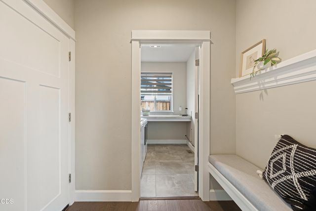 4642 SW Yew Leaf Court, Redmond, OR 97756