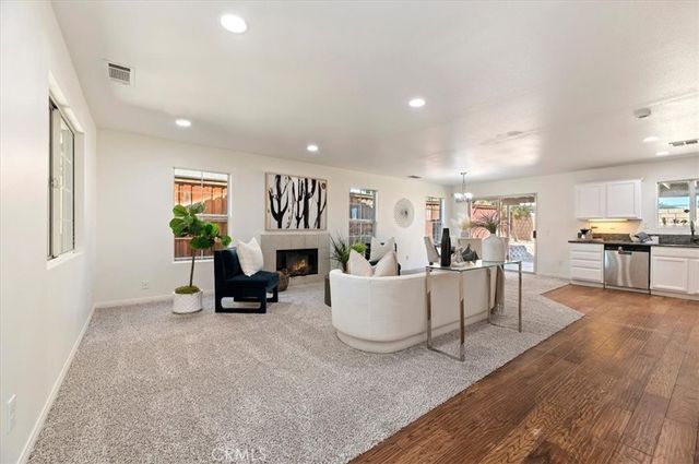 308 Avenue 6, Lake Elsinore, CA 92530