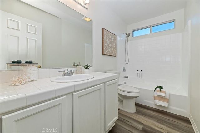 308 Avenue 6, Lake Elsinore, CA 92530