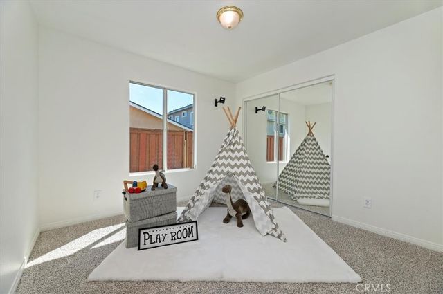 308 Avenue 6, Lake Elsinore, CA 92530