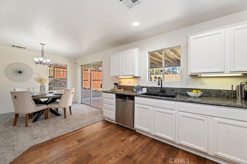 Image 11 of property listing at 308 Avenue 6, Lake Elsinore, CA 92530