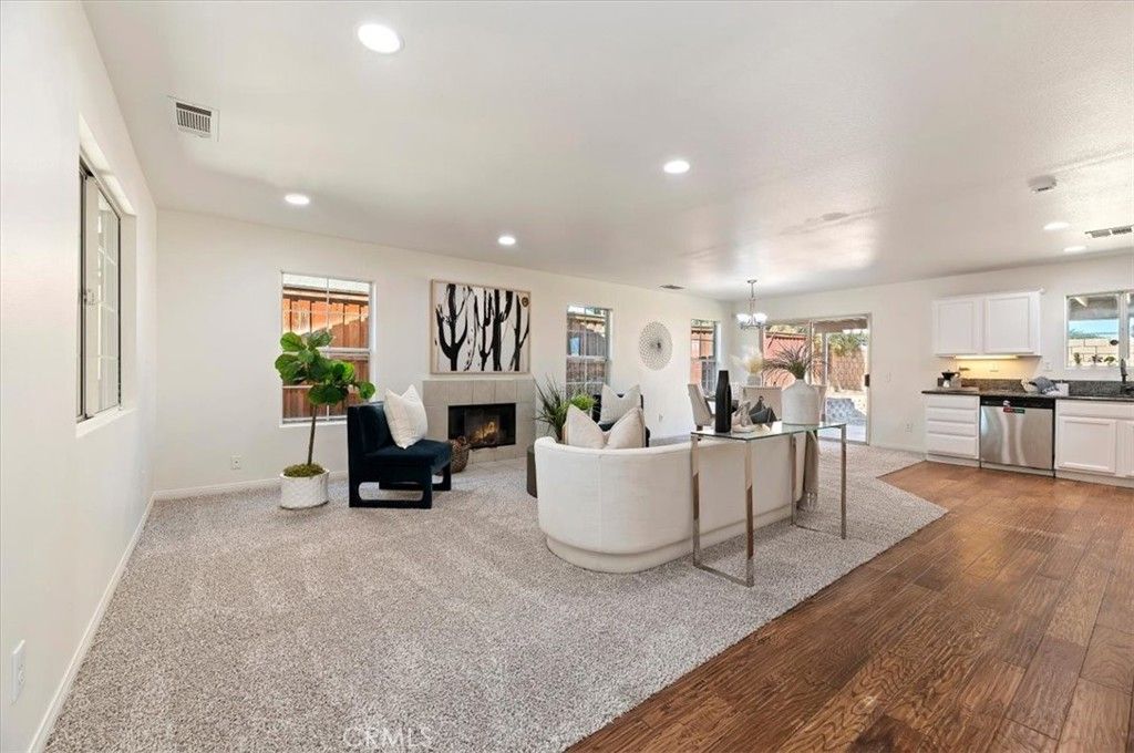 Image 2 of property listing at 308 Avenue 6, Lake Elsinore, CA 92530