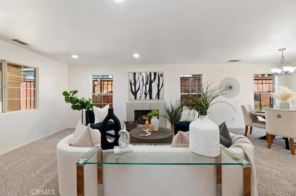 Image 3 of property listing at 308 Avenue 6, Lake Elsinore, CA 92530