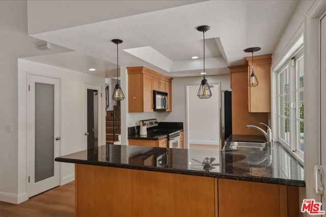 29392 Hillrise Drive, Agoura Hills, CA 91301