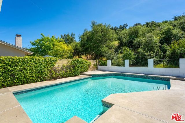 29392 Hillrise Drive, Agoura Hills, CA 91301