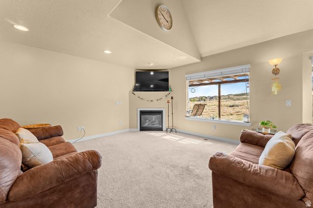 279 W WRANGLER AVE, Saratoga Springs, UT 84045