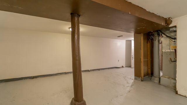 13223 S Buffalo Avenue, Chicago, IL 60633