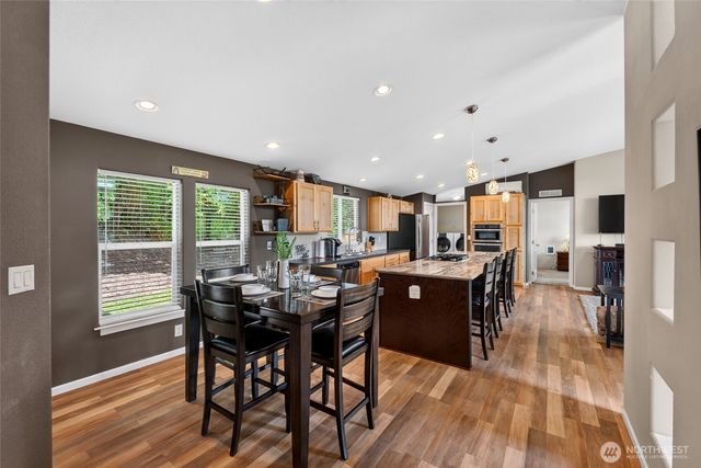 40109 32nd Avenue S, Roy, WA 98580