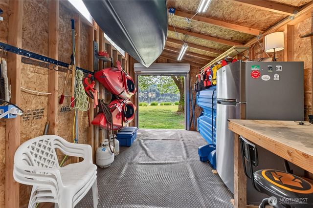 40109 32nd Avenue S, Roy, WA 98580