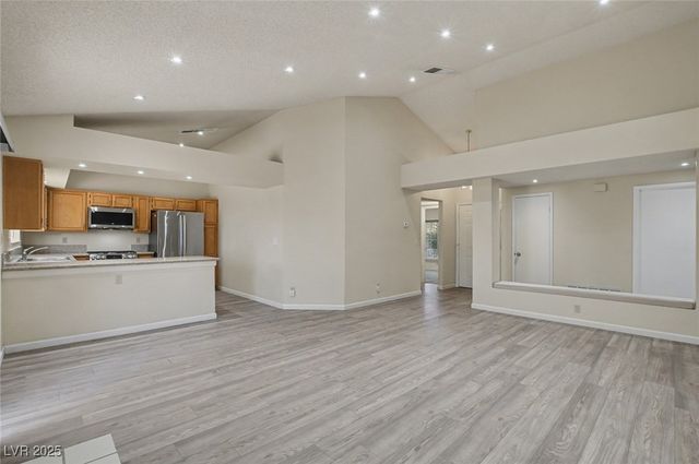 7951 Aspendale Drive, Las Vegas, NV 89123