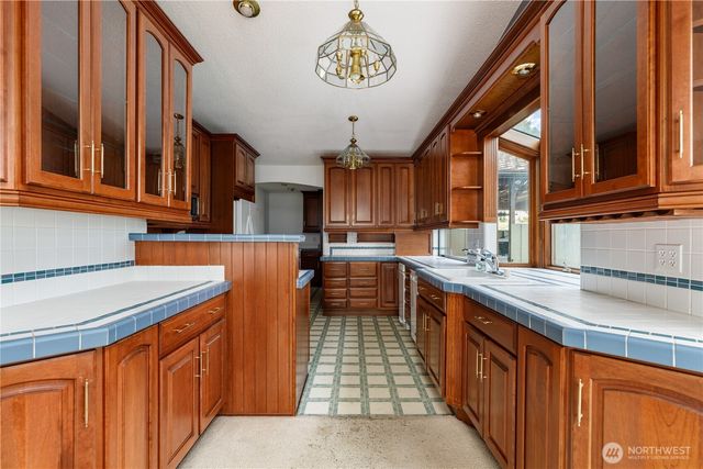 352 Marine Drive, Coupeville, WA 98239