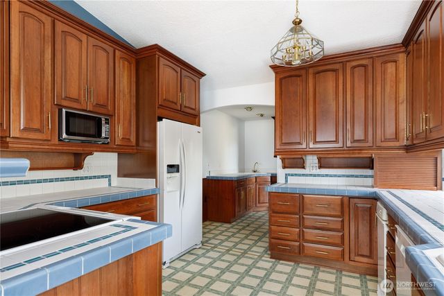 352 Marine Drive, Coupeville, WA 98239