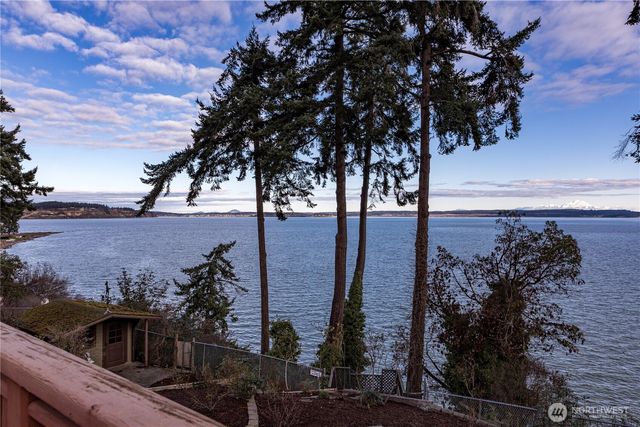 352 Marine Drive, Coupeville, WA 98239