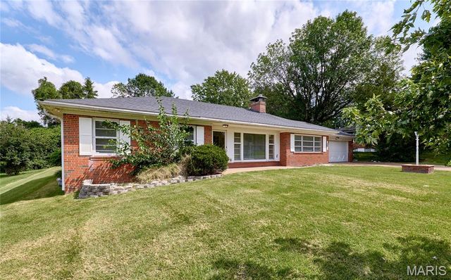 1751 June Drive, St Louis, MO 63138
