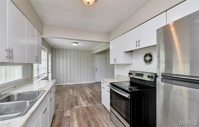 1751 June Drive, St Louis, MO 63138