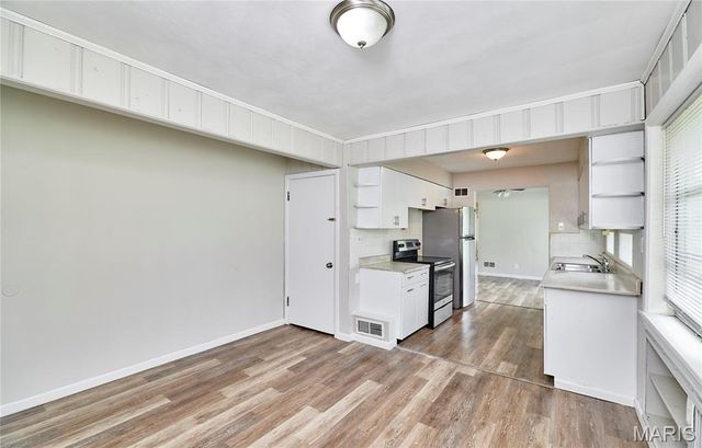 1751 June Drive, St Louis, MO 63138