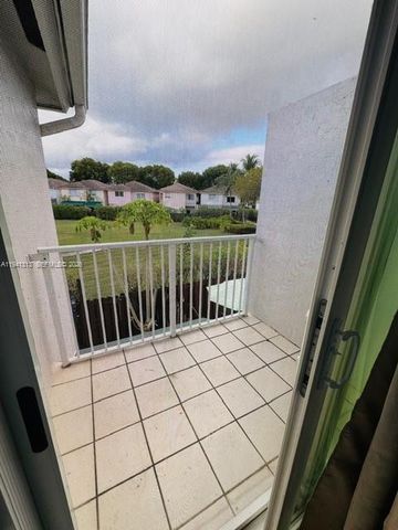 10919 NW 67th Ter, Doral, FL 33178