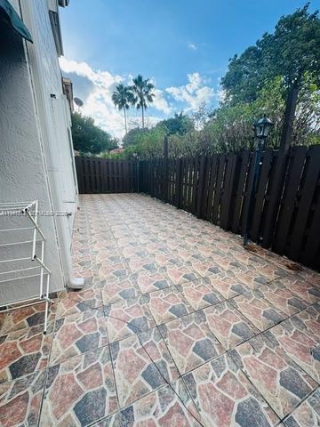 10919 NW 67th Ter, Doral, FL 33178