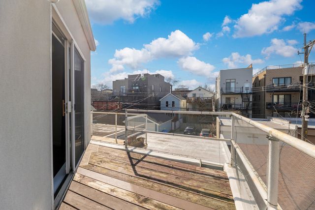 1060 N Hermitage Avenue 3, Chicago, IL 60622