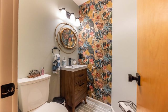 1060 N Hermitage Avenue 3, Chicago, IL 60622