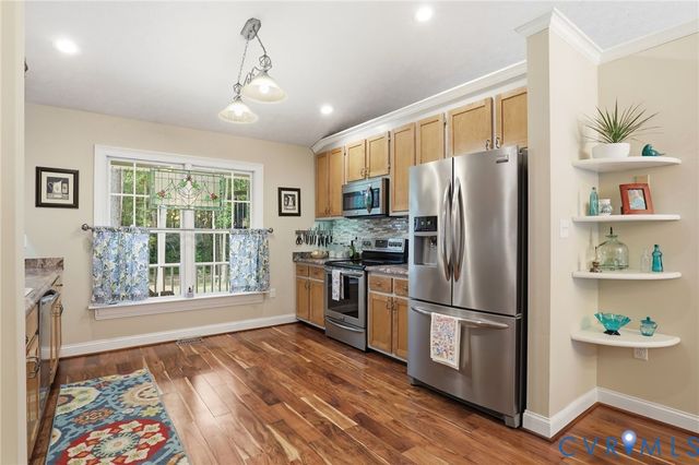 17690 Templeton Rd, Disputanta, VA 23842