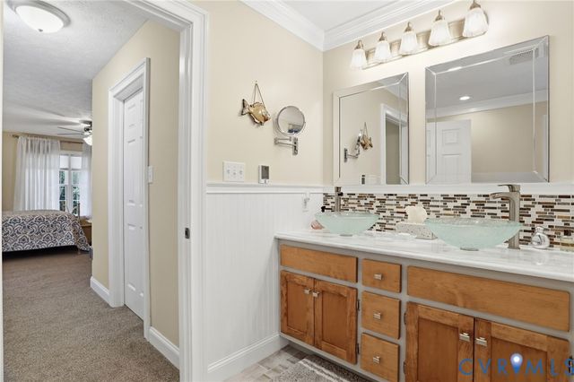 17690 Templeton Rd, Disputanta, VA 23842