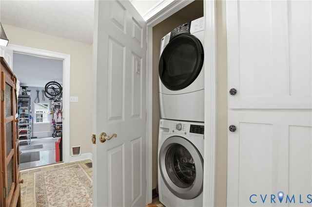 17690 Templeton Rd, Disputanta, VA 23842