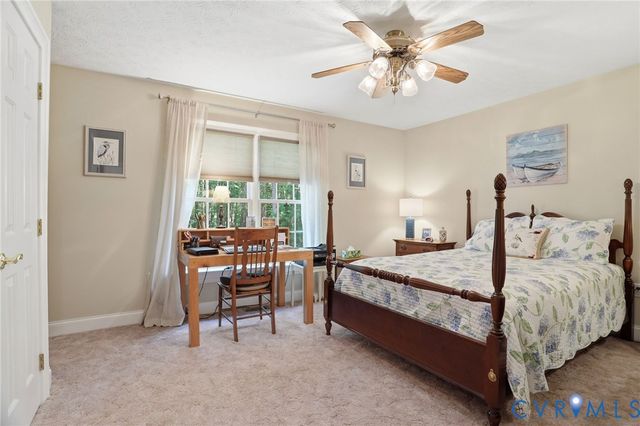 17690 Templeton Rd, Disputanta, VA 23842