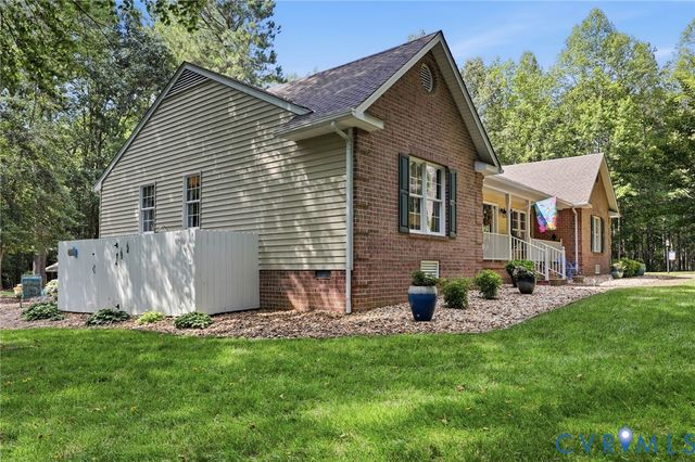 17690 Templeton Rd, Disputanta, VA 23842