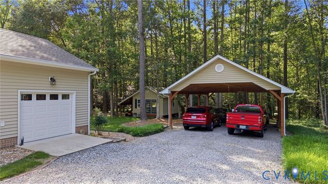 17690 Templeton Rd, Disputanta, VA 23842