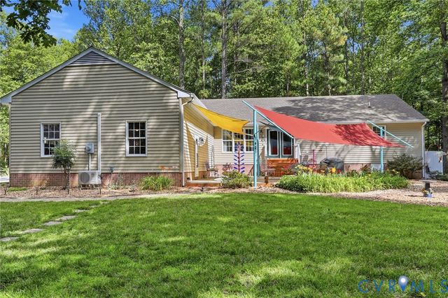 17690 Templeton Rd, Disputanta, VA 23842