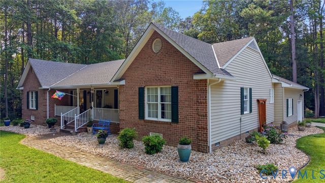 17690 Templeton Rd, Disputanta, VA 23842