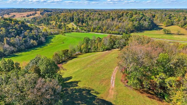 180 Tatum Rd, Pulaski, TN 38478