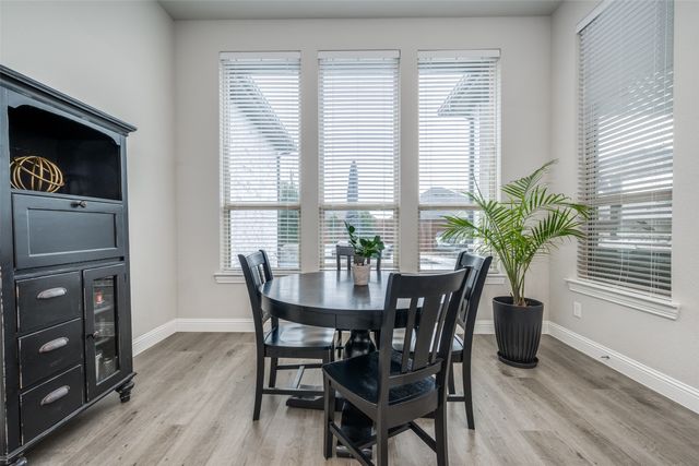 805 Haverford Lane, Lantana, TX 76226