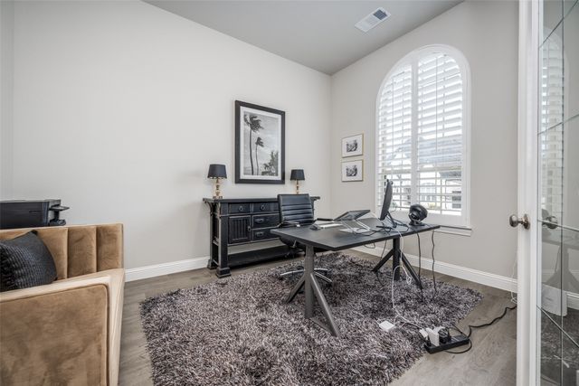 805 Haverford Lane, Lantana, TX 76226