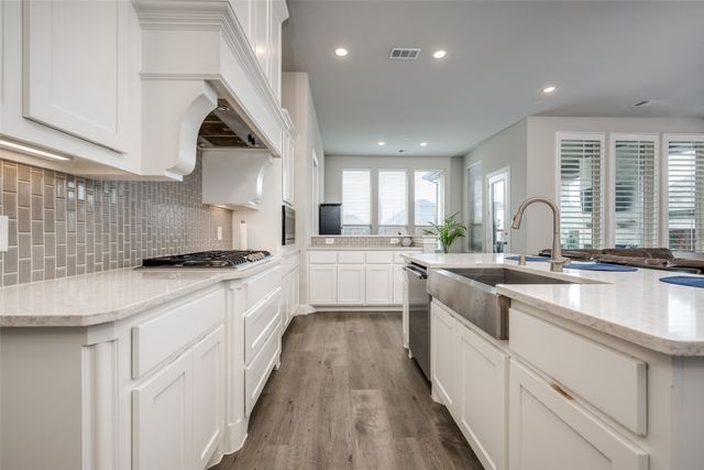 805 Haverford Lane, Lantana, TX 76226